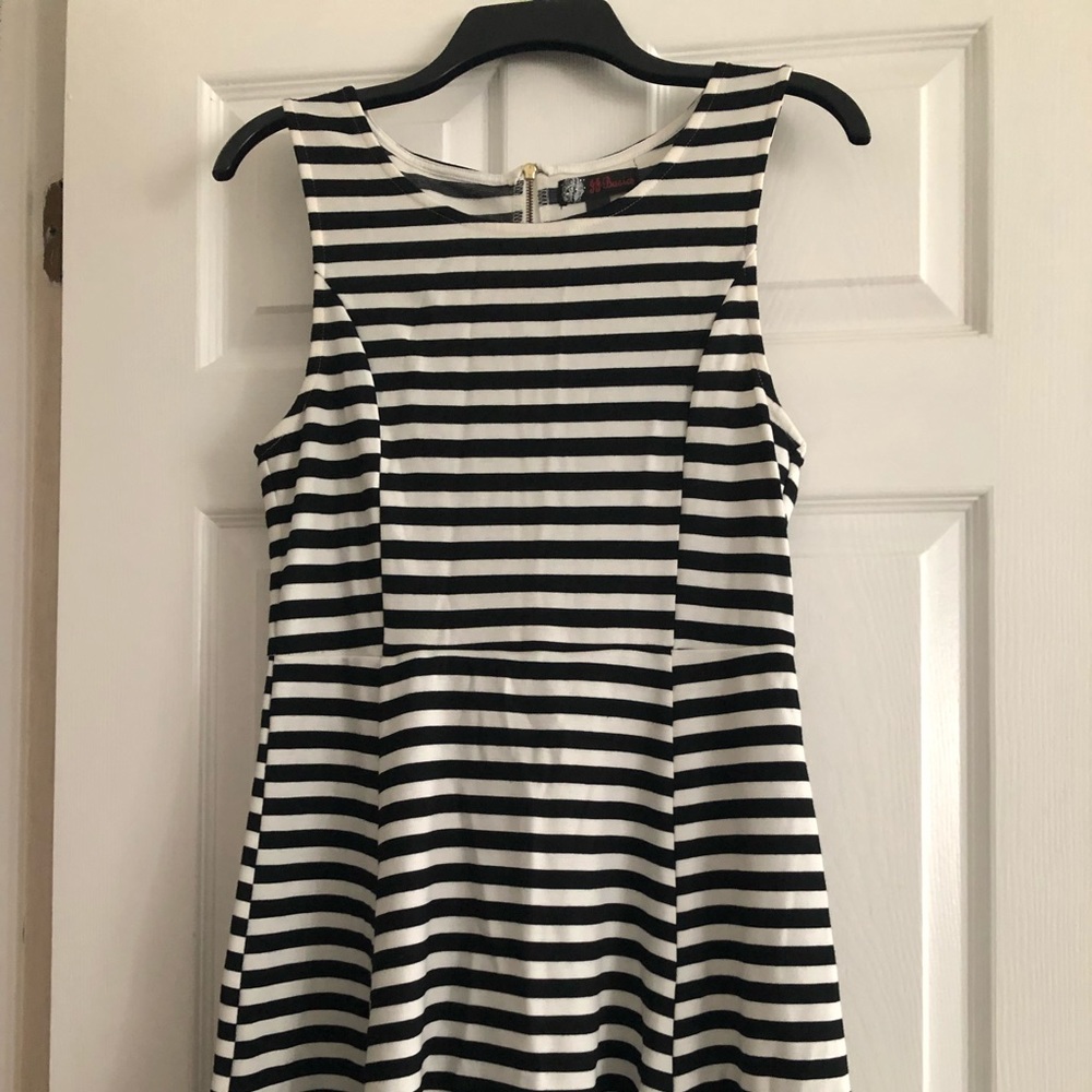 Juniors dress